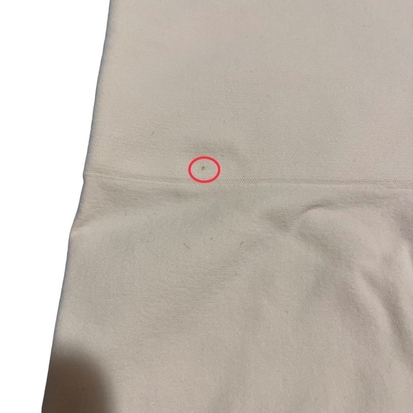 Skims Sculpting Short Above The Knee Sand Size 2X/3X Shapewear Smoothing - Picture 6 of 6